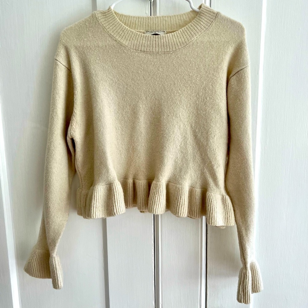 Cropped Flair Sleeve Soft Top